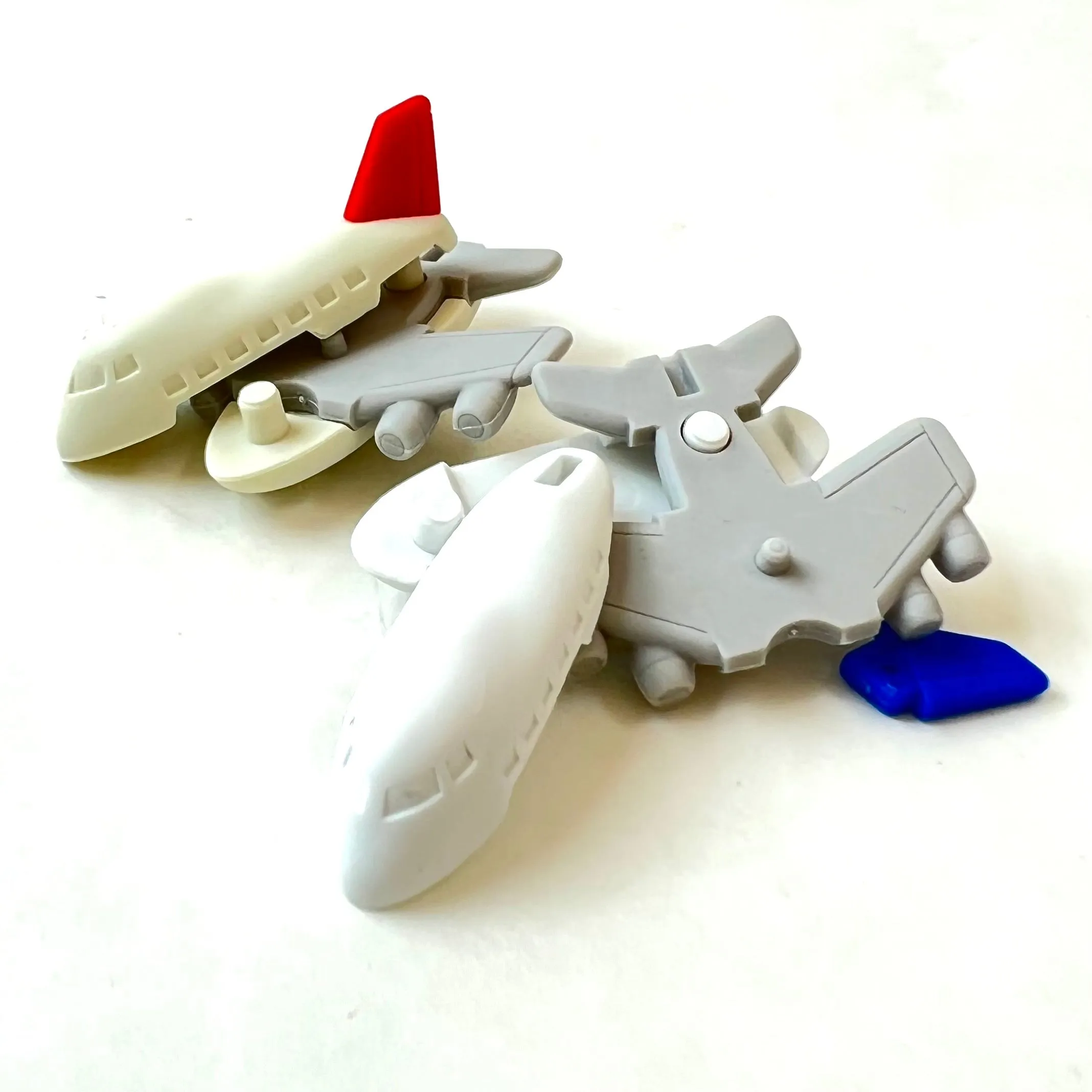 381361 AIRPLANE, HELICOPTER & CRUISE SHIP ERASERS-30