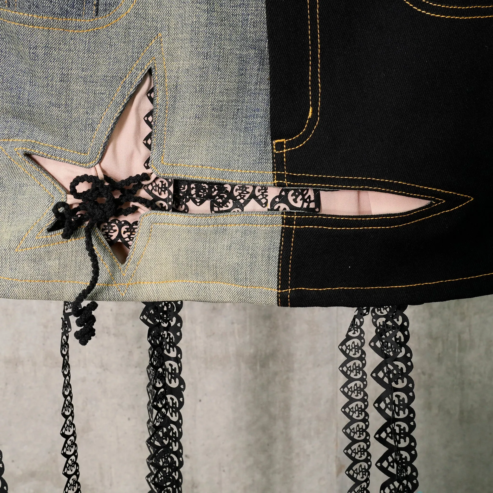 CUT-OUT UPCYCLED DENIM MINI SKIRT / BLACK/GREY/NUDE