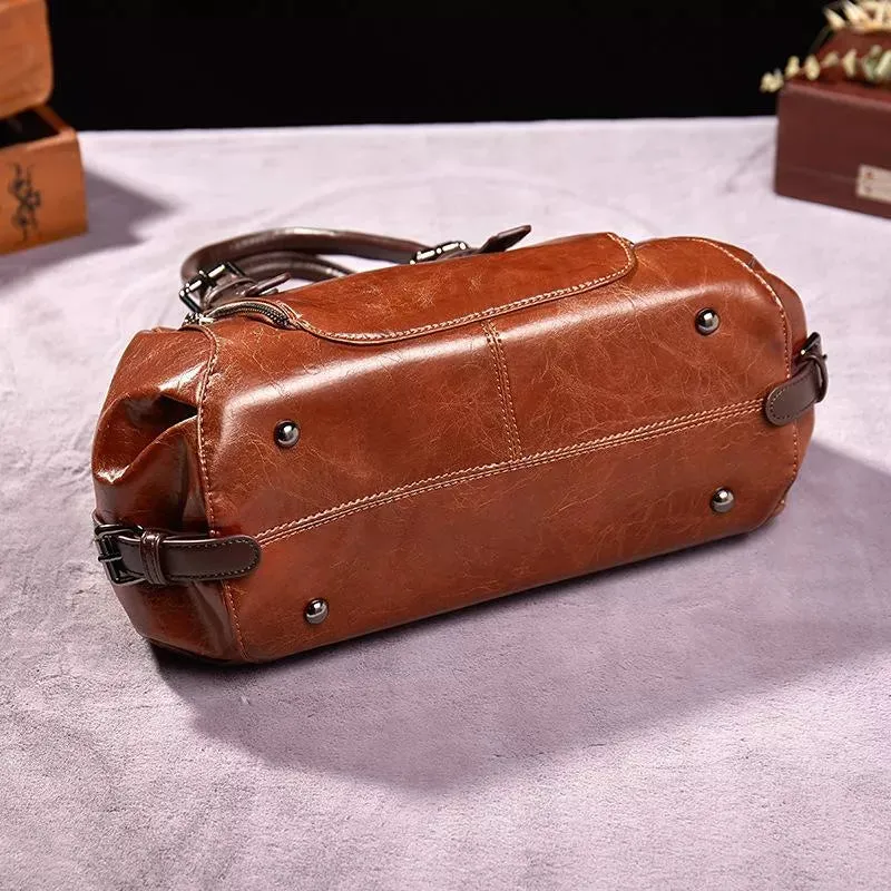 Dominique - Elegant Leather Handbag