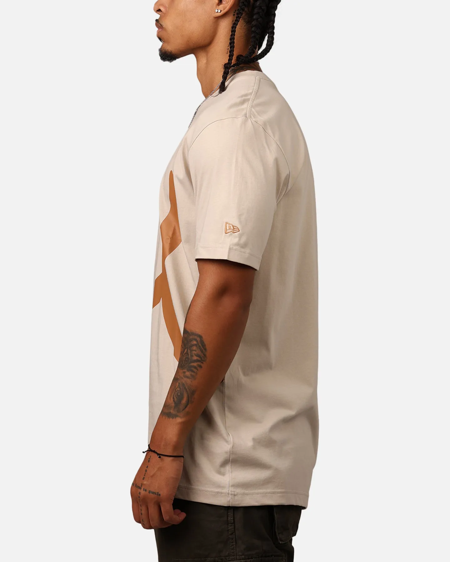 New Era Atlanta Braves Colour Pack T-Shirt Light Beige